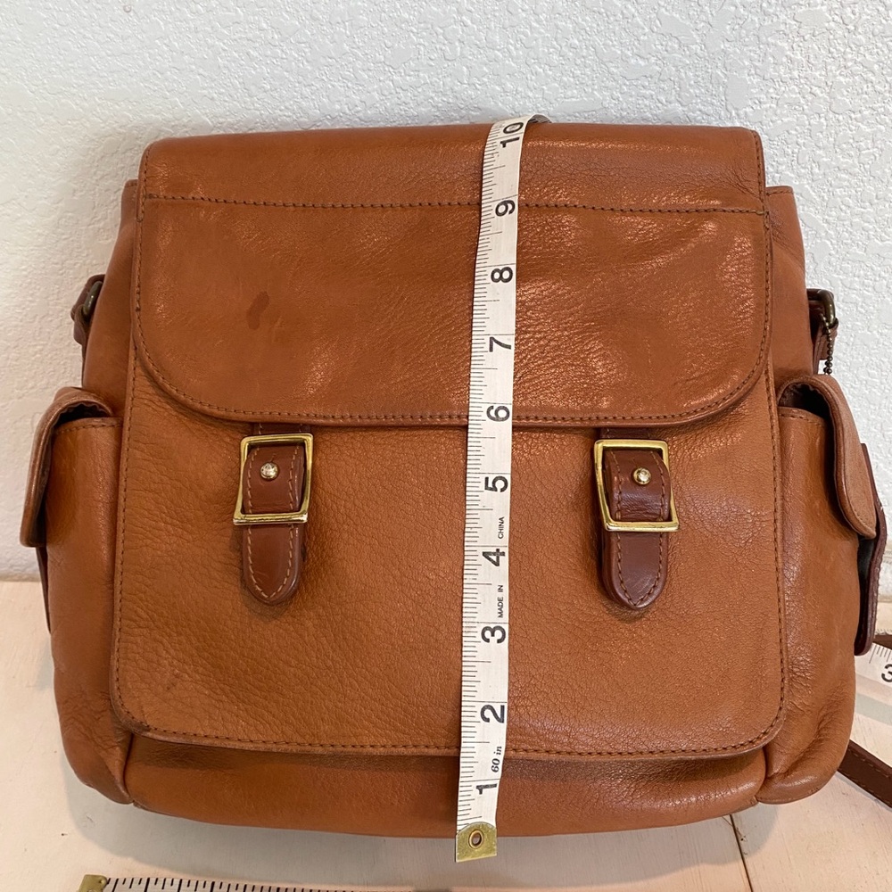 Fossil Tan and Brown Leather Messenger Bag Crossbody - Picture 11 of 12